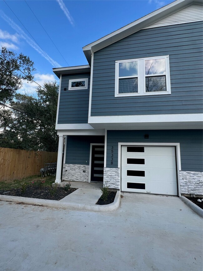 Photo - 3533 Alderfer St Unidad A or B