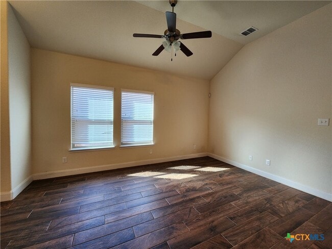 Photo - 1201 FM-306 E