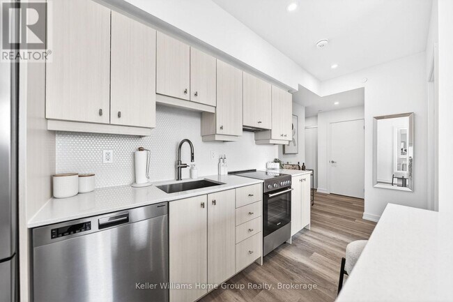 Photo - 15 Wellington St S Unit 2402