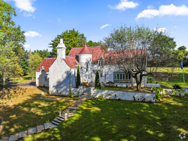 Building Photo - 163 Mooreland Rd Rental