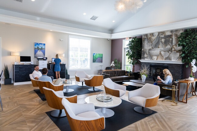 Photo - Jerome Grand