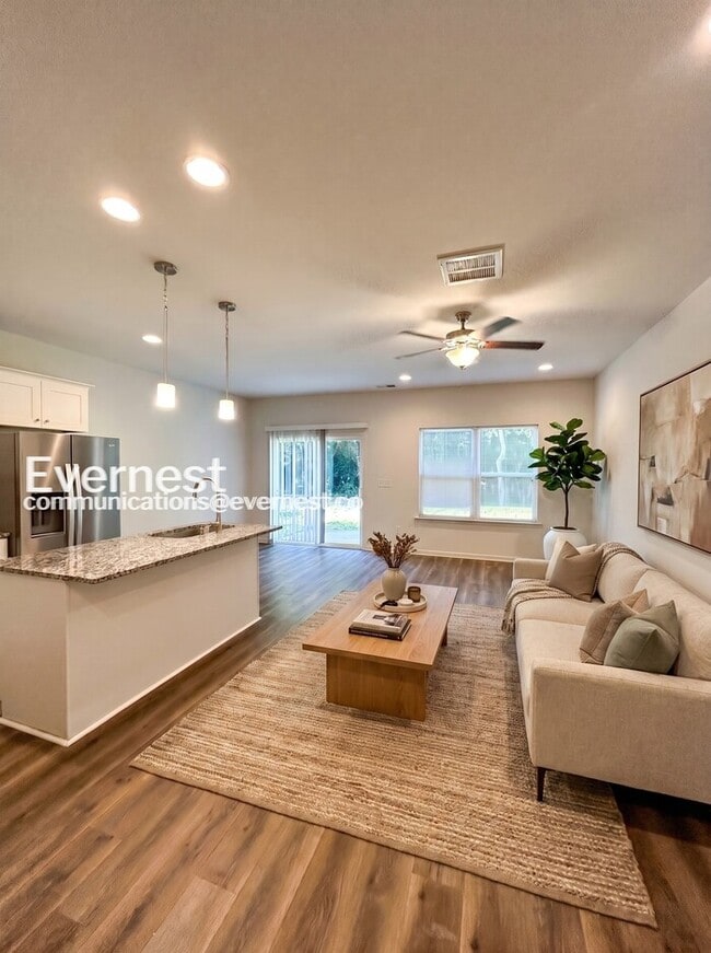 Photo - 811 Key St