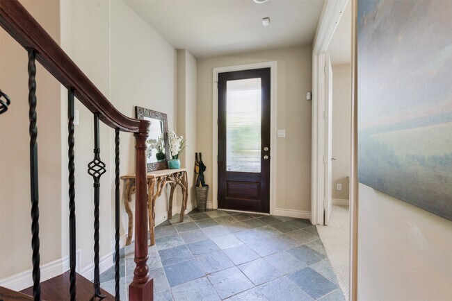 Photo - 1716 Edwards St