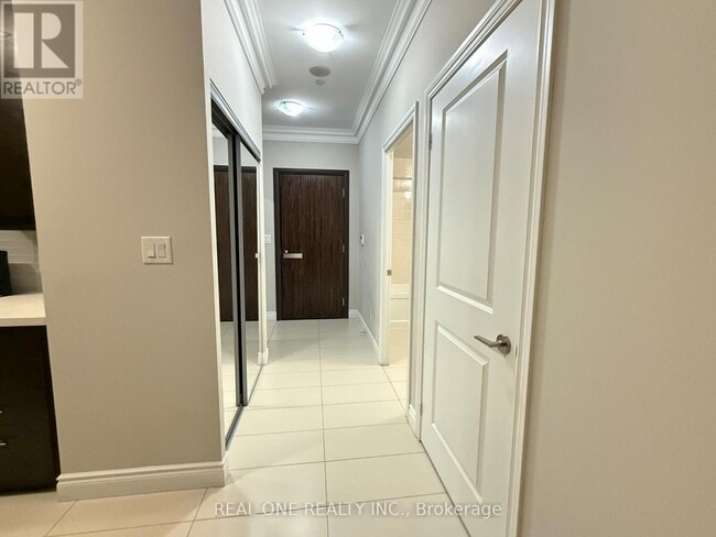 Photo - 325 South Park Rd Unité 1218