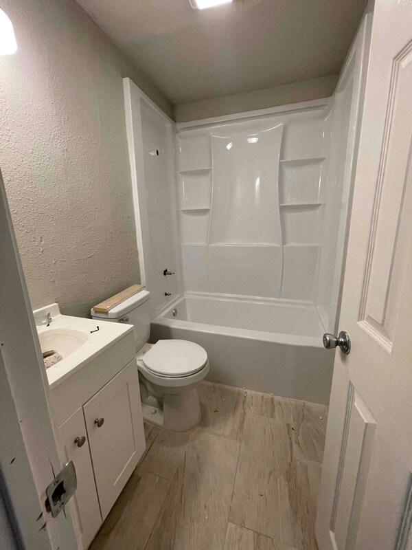 Photo - 8401 Garcreek Cir