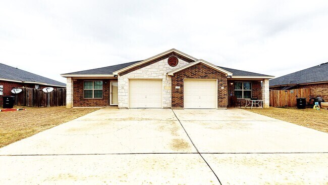 Building Photo - 1307 Loyal Ln Unit A Rental