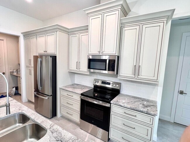 Photo - 55 Rotonda Cir