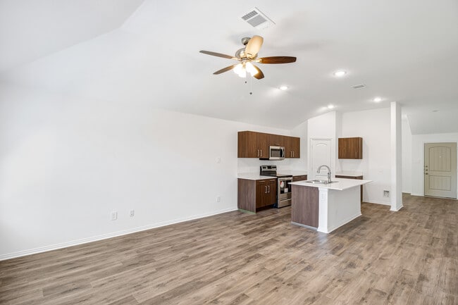 Photo - Woodlands Terrell