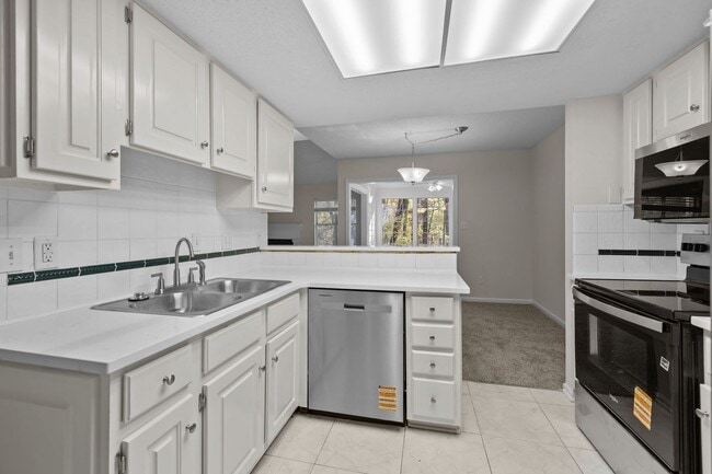 Photo - 9024 St Thomas Ln