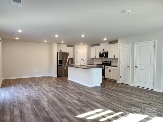 Photo - 3247 Crawford Ave