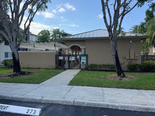 Photo - 1500 Crestwood Ct S Unit 1503