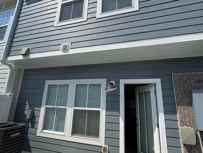 Photo - 2016 Cavell Ln