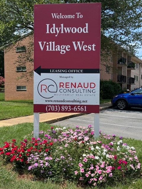 Idylwood Village West
