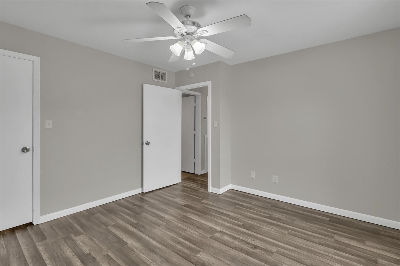 Photo - 1910 Willowbend St Unit 11