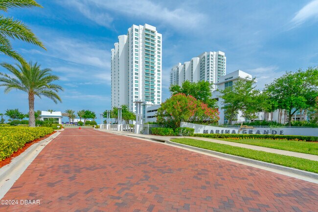 Photo - 231 Riverside Dr Unit 805-1