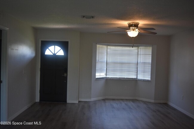Photo - 364 Brookedge St NE