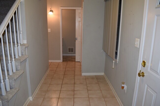 Corridor - 24503 Olde Orchard St Unidad 9