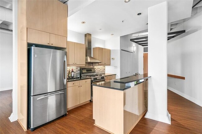 Photo - 805 Peachtree St NE Unit 603