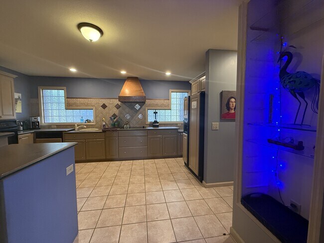 Photo - 1305 Clipper Rd