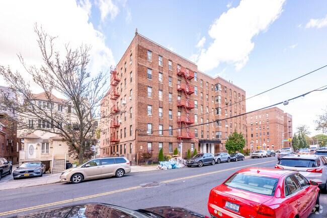 Photo - 1680 OCEAN AVE