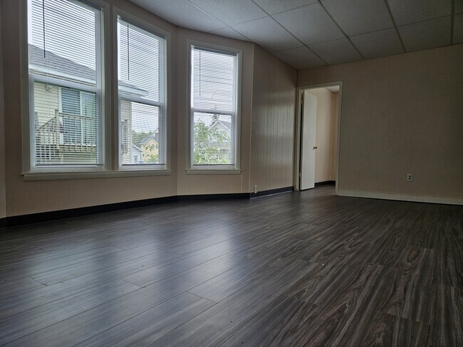 Photo - 826 Wright St