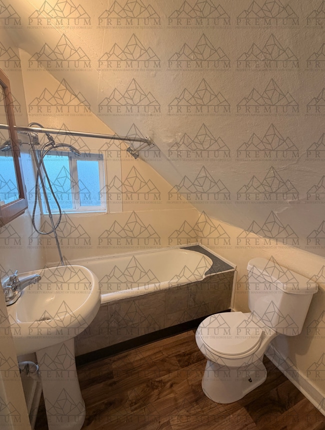 Photo - 714 Union St Unidad 714 1/2 Union Street