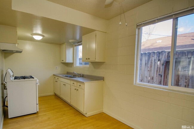 Photo - 511 Country Village Dr Unidad #22