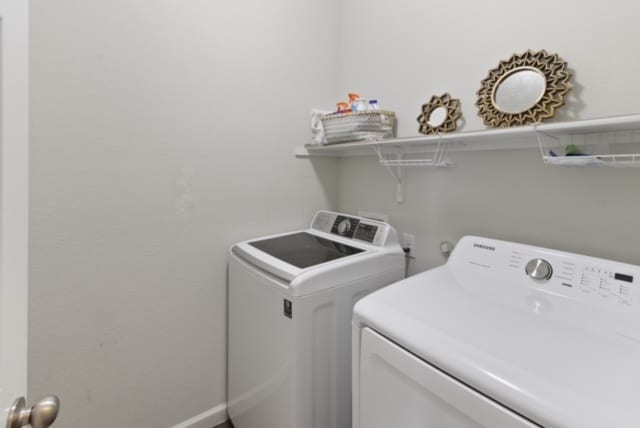 Photo - 3012 Montserrat Creek Dr