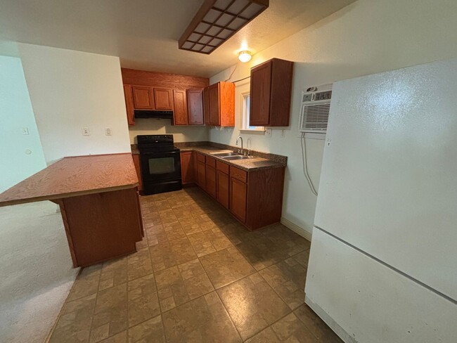 Photo - 505 W I St Unit #2