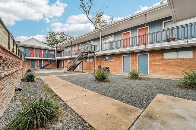 Photo - 2807 Beauchamp St Unit 4