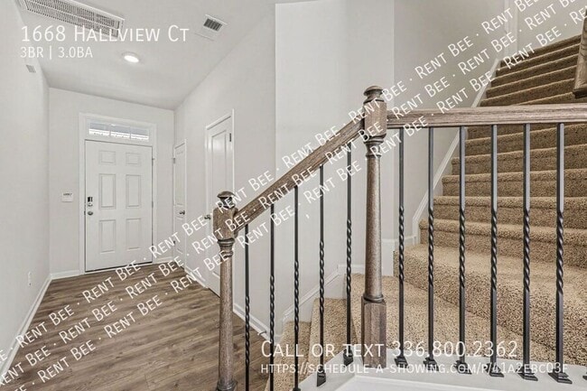 Photo - 1668 Hallview Ct