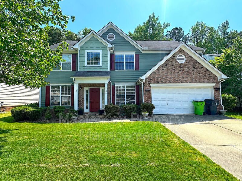 Photo - 204 Straywhite Ave