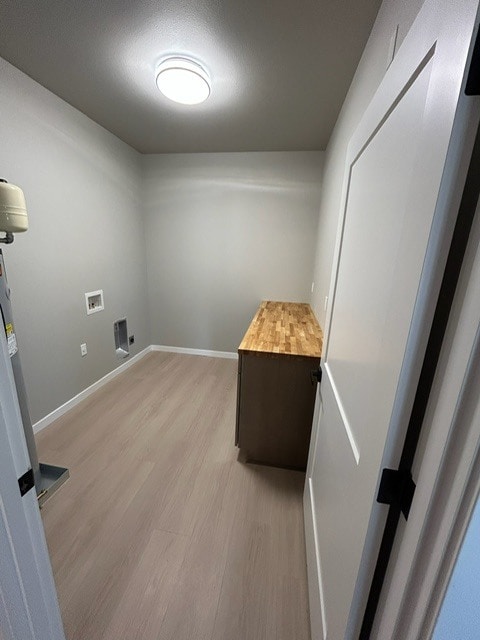 Laundry room - 1352 SW Obsidian Ave