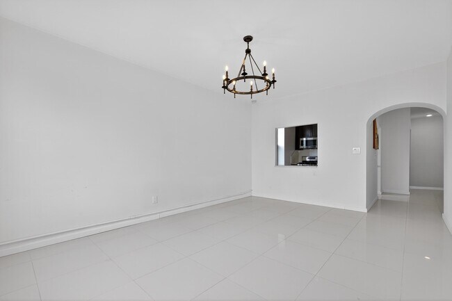 Photo - 104 Palisade Ave Unit 201