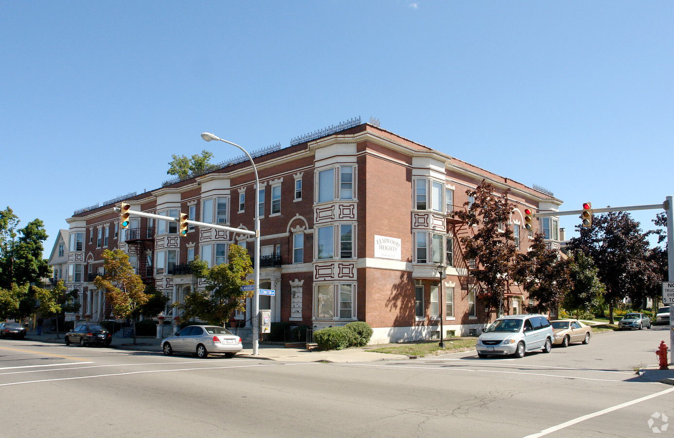 Elmwood Heights - Elmwood Heights Apartments