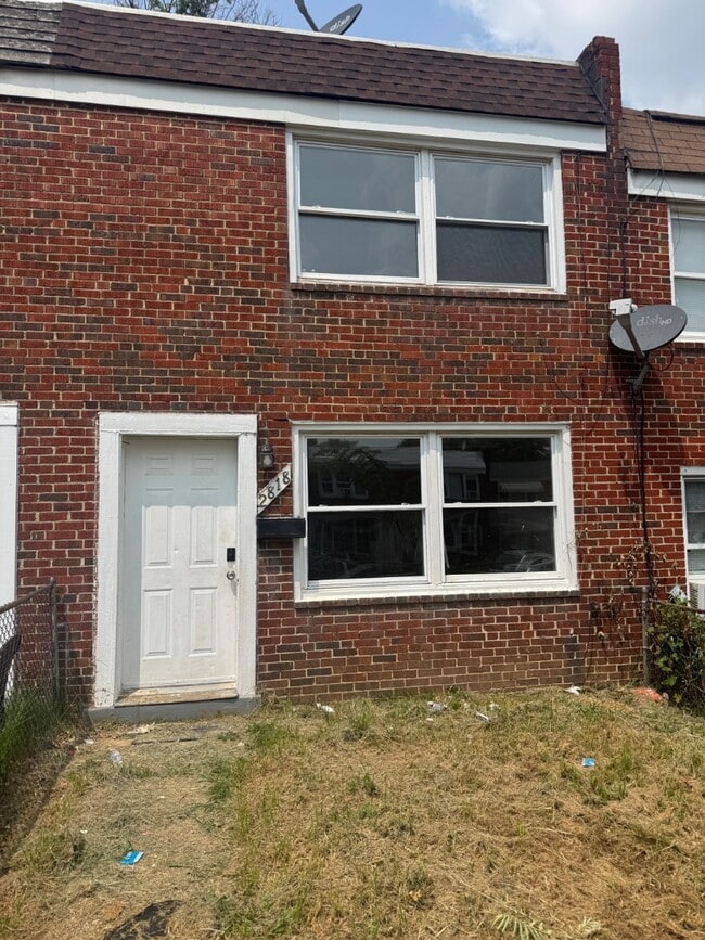 Building Photo - 2818 Eastshire Dr Rental