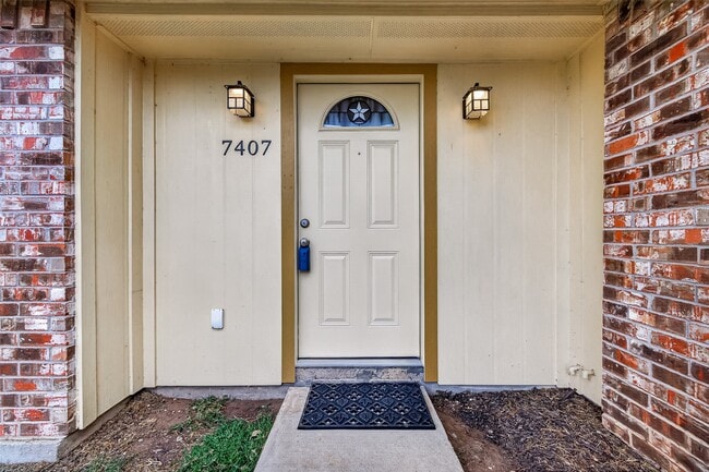 Photo - 7407 Cortes Dr