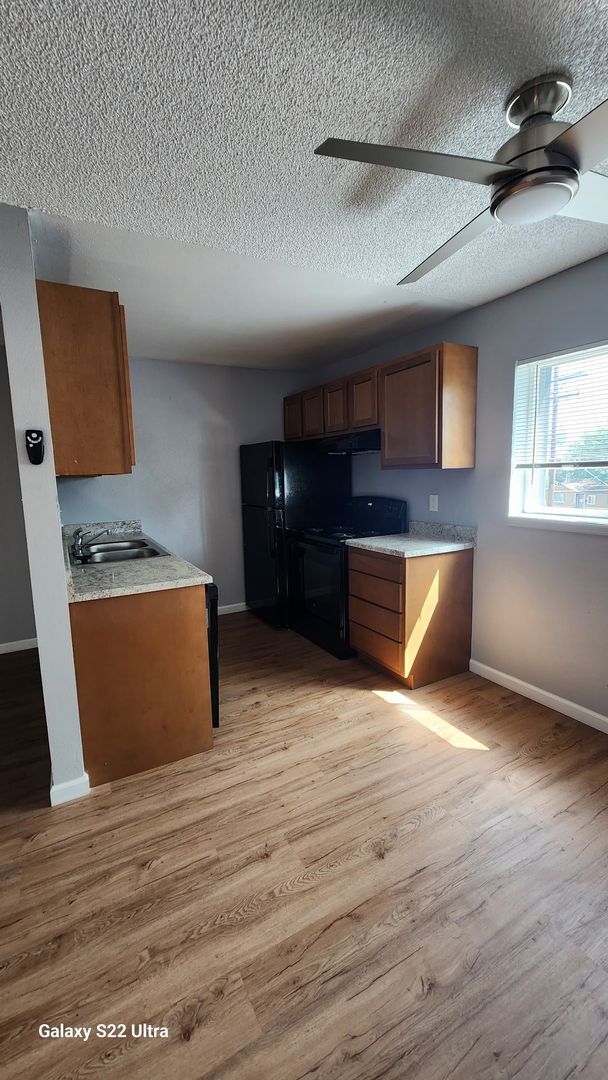 Photo - Myers Court Unit Myers3310  302