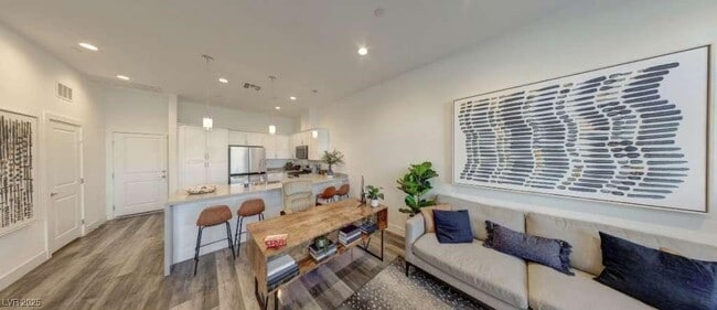 Building Photo - 10137 Delighted Sky Wy Rental