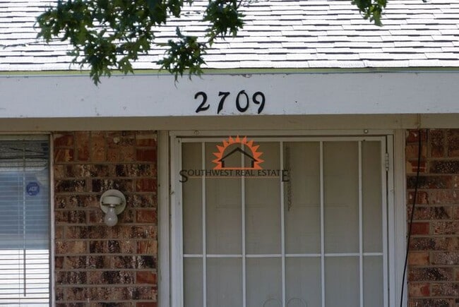 Photo - Spacious 3 bedroom 2 bathroom home.