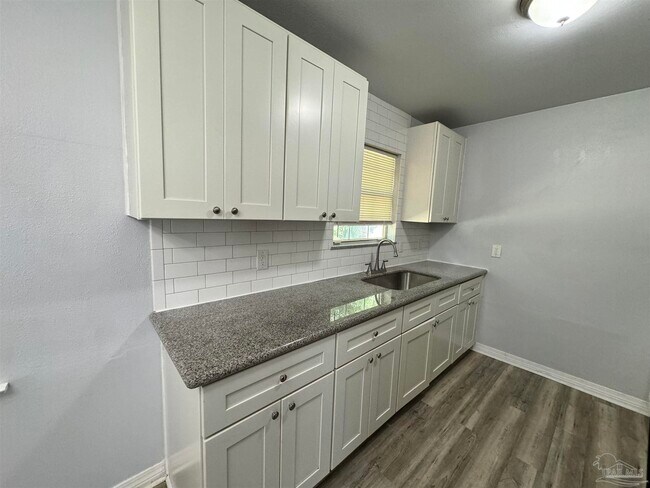 Photo - 6130 Syrcle Ave