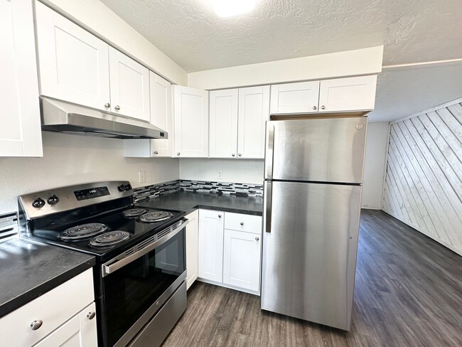 Photo - 211 N Indiana Ave Unit 211-2