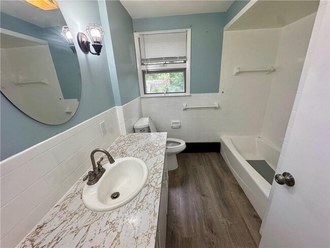 Photo - 75 Hobson Ave
