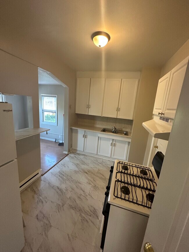 Photo - 306 King St W Unit 1