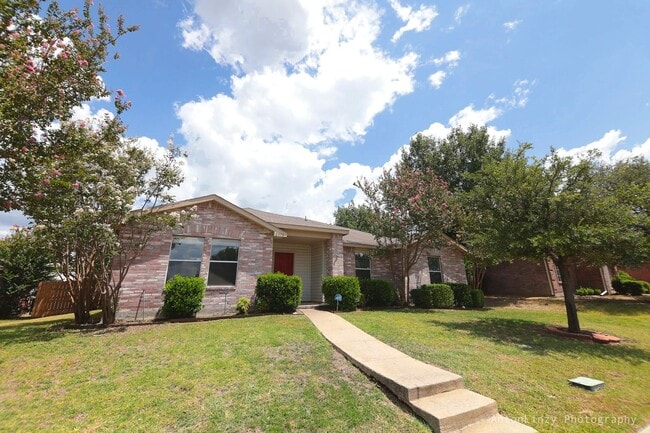 Photo - 2374 Somerset Dr