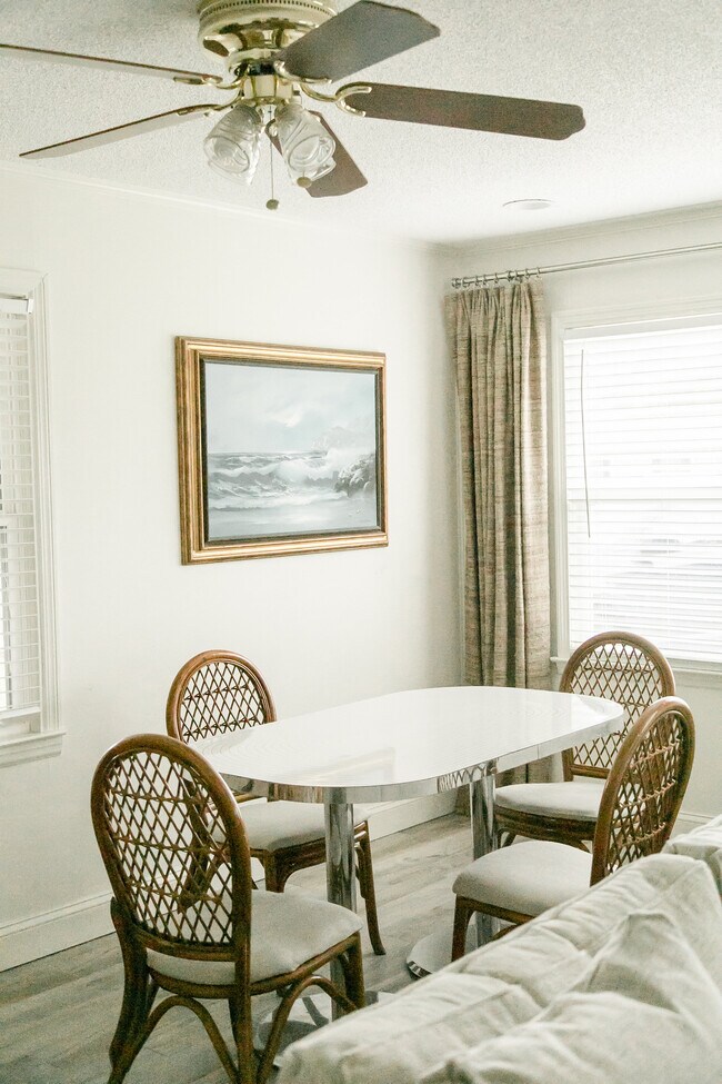 Photo - 509 Rivera Dr