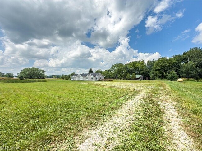 Photo - 5719 N Richmond Rd