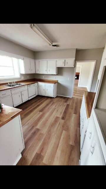 Photo - 5154 Raymond Ave