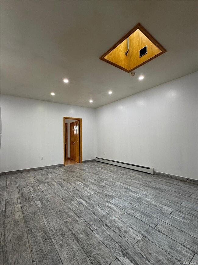 Building Photo - 42-16 Bell Blvd Unit 2