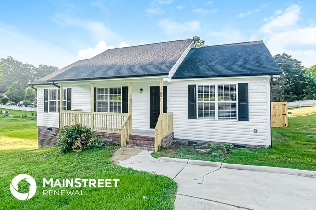 Photo - 807 Fisher St House